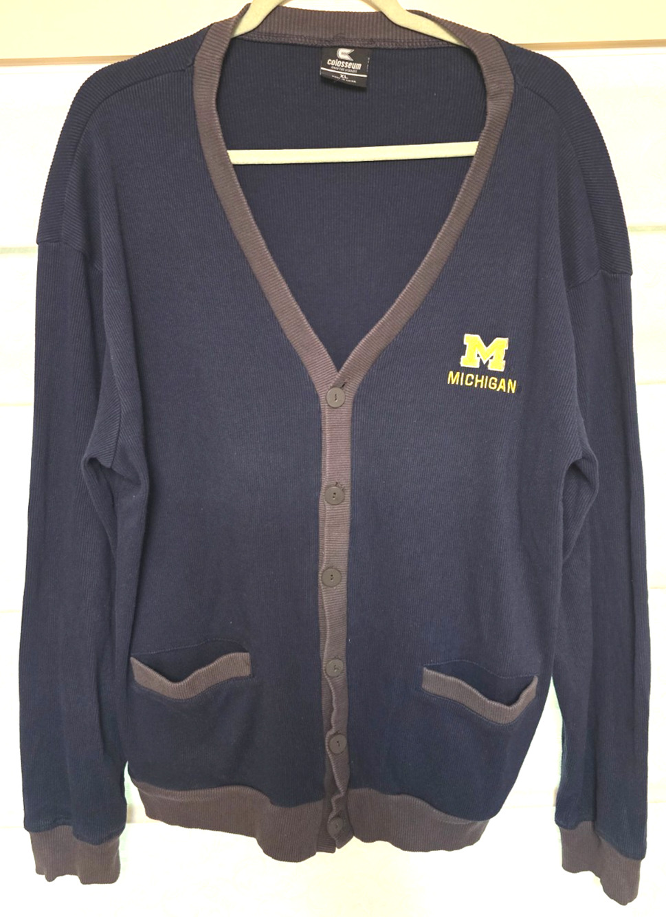 Michigan Wolverines Cardigan Mens XL Colosseum Navy Button Sweater UofM Go Blue